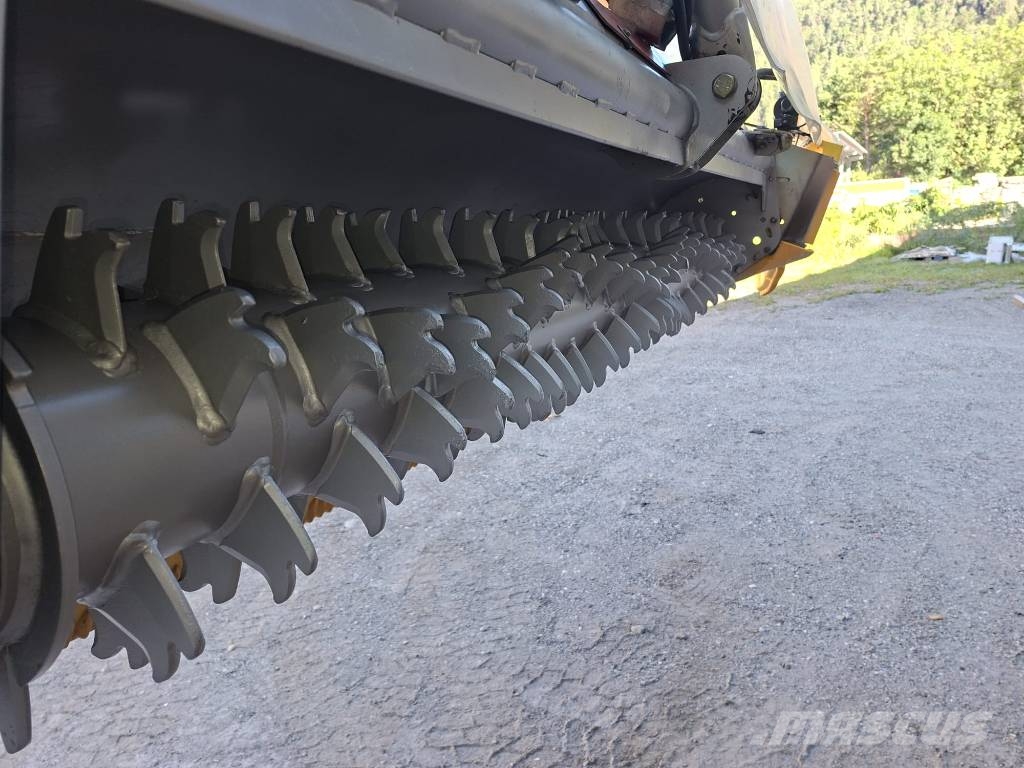 Pistenbully PB600 Snow groomers