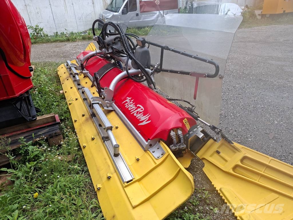 Pistenbully PB600 Snow groomers