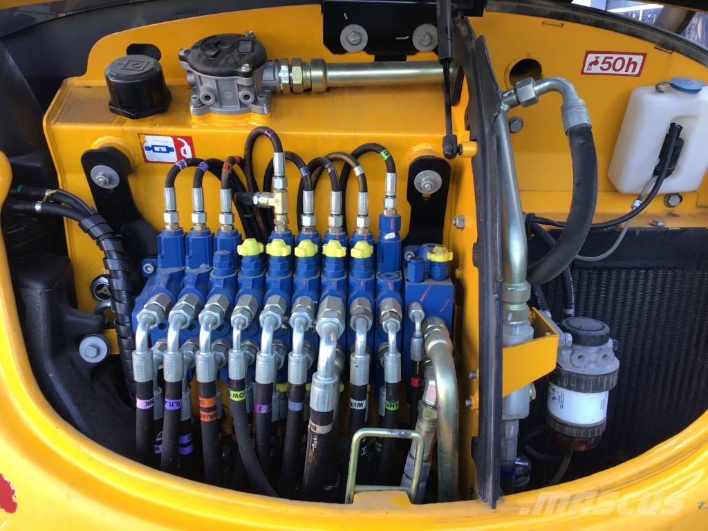 JCB 8045 ZTS Mini bagri <7t