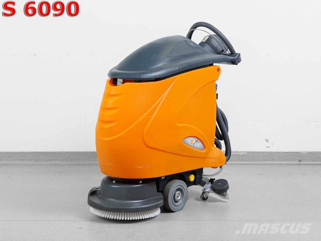 Taski Swingo 755 B - NEW BATTERIES Lavasciuga