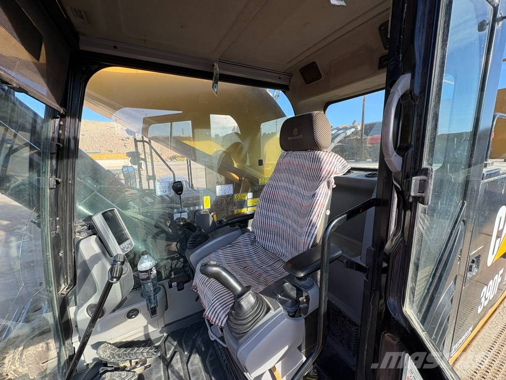 CAT 390 F L Koparki gąsienicowe