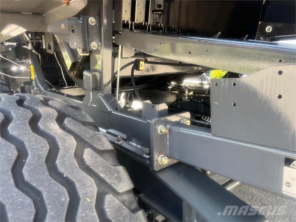 CLAAS Quadrant 5200 RC + Stapelwagen Quadro Pac V, neuwe محزمات مربعة