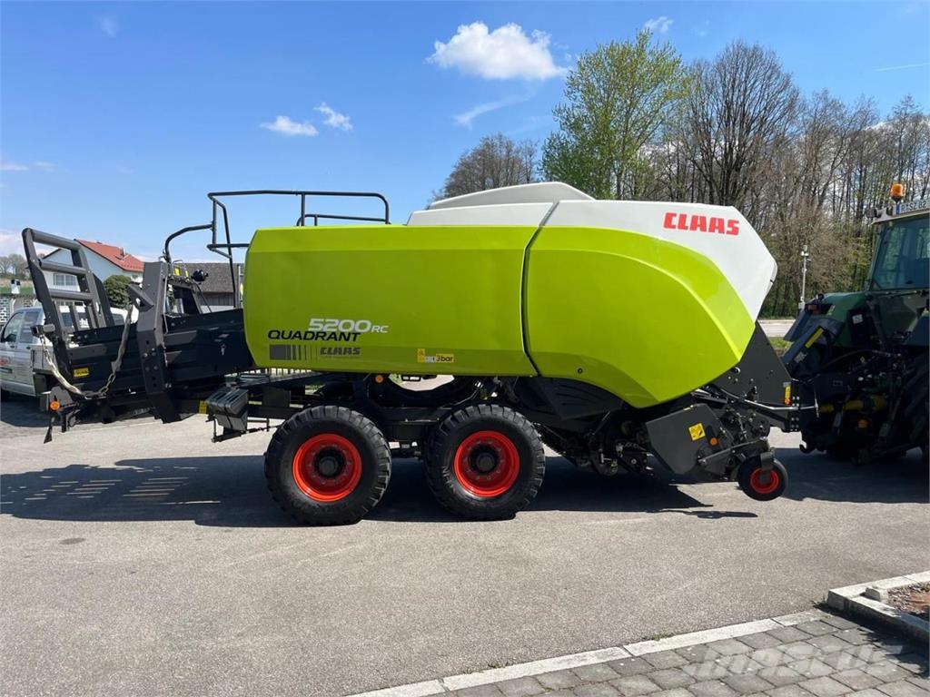 CLAAS Quadrant 5200 RC + Stapelwagen Quadro Pac V, neuwe محزمات مربعة