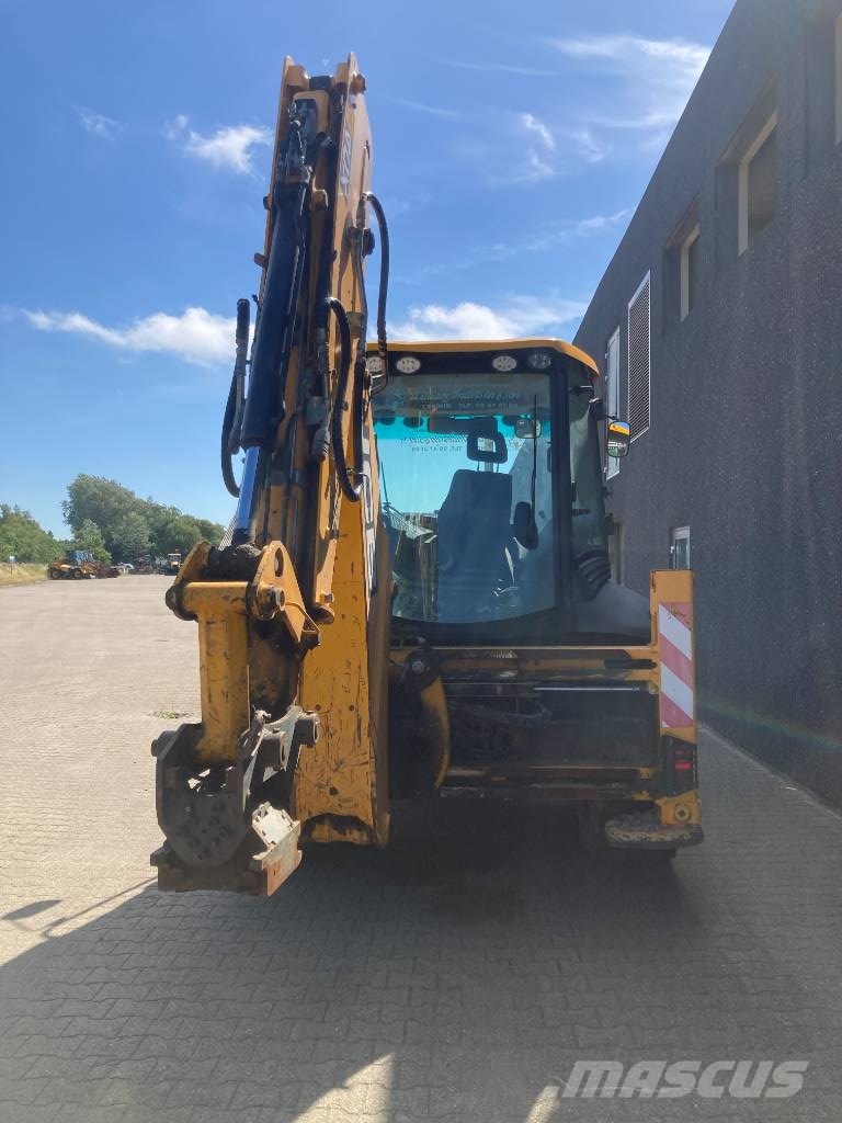 JCB 4 CX Buldoexcavatoare