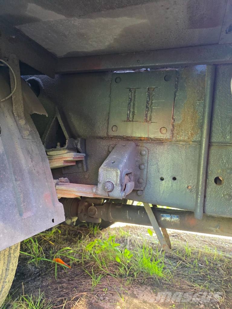 Novas 350QL トラック高所作業車