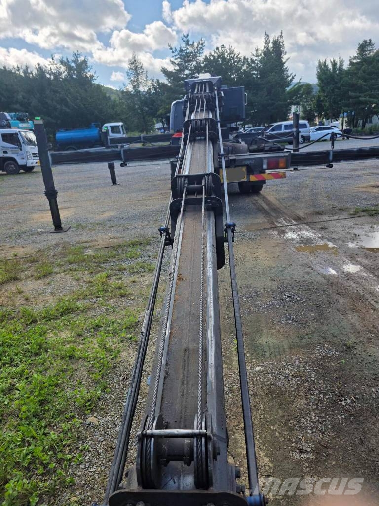 Novas 350QL トラック高所作業車