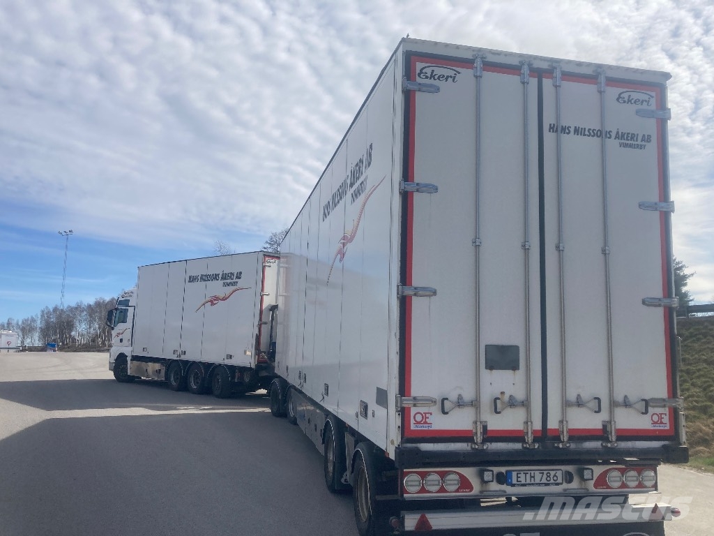 MAN TGX35,580 8X4-4 BL Autocamioane