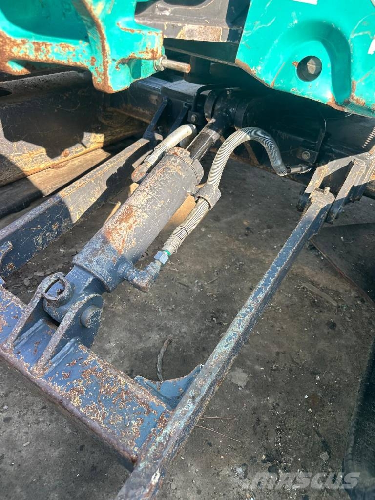 Kobelco Minikoparka Kobelco SK17SR Міні-екскаватори < 7т