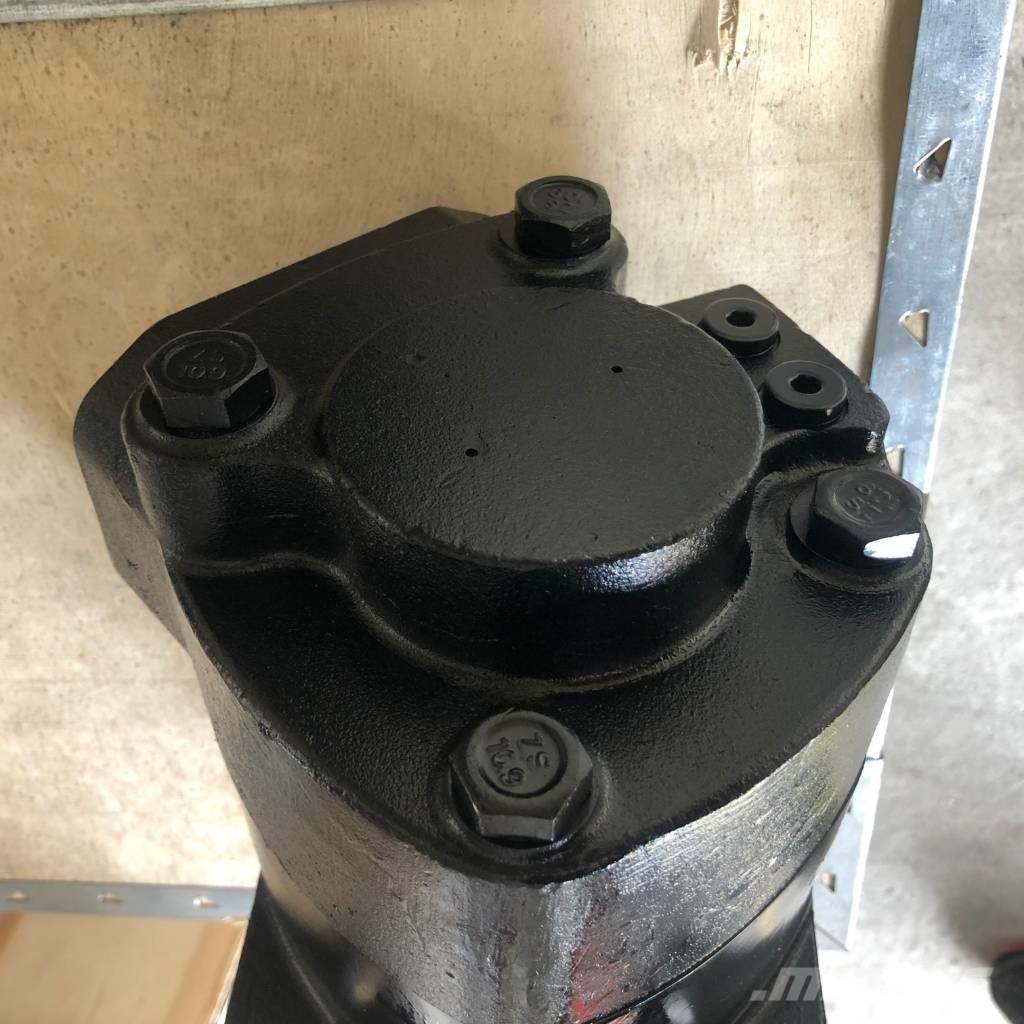 Bobcat 1091052006 Hydraulic motor Bobocat 540 543 travel Hydraulics