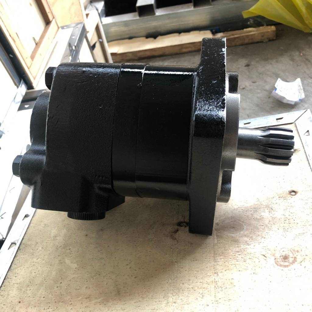 Bobcat 1091052006 Hydraulic motor Bobocat 540 543 travel Hydraulics