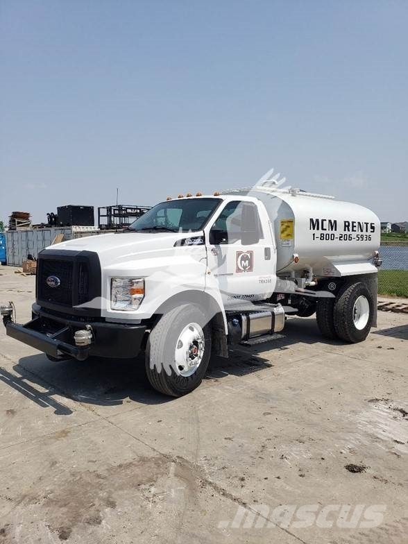 F & R F750 Metsaveopoolhaagised