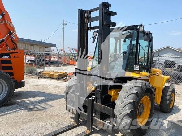 JCB 940 Terenski viličar