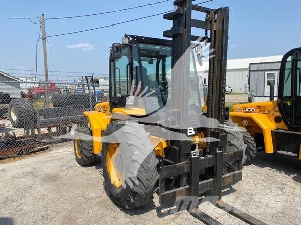 JCB 940 Terenski viličar