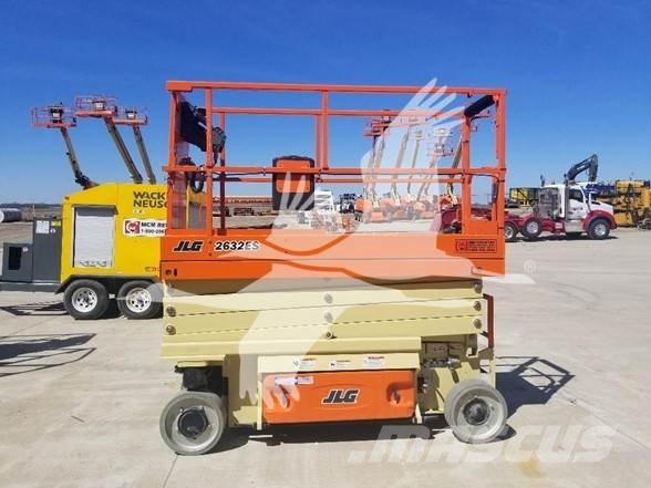 JLG 2632ES 剪叉式升降机