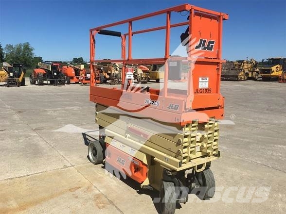 JLG 2632ES Žirkliniai keltuvai
