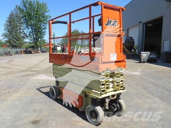 JLG 2632ES 剪叉式升降机