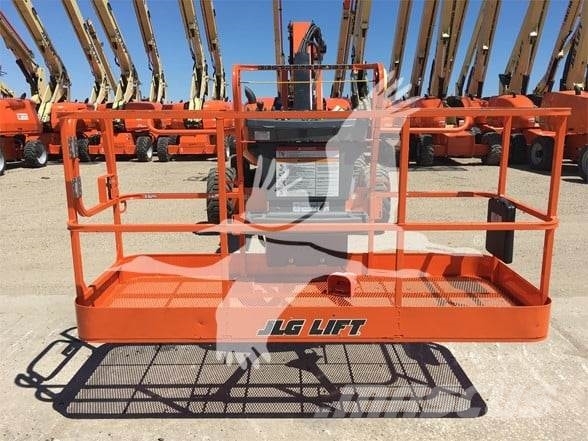 JLG 600AJ 관절형 전동이동 리프트