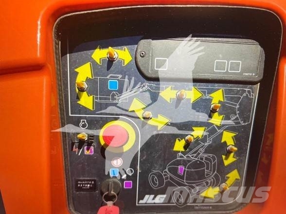 JLG 600AJ 관절형 전동이동 리프트