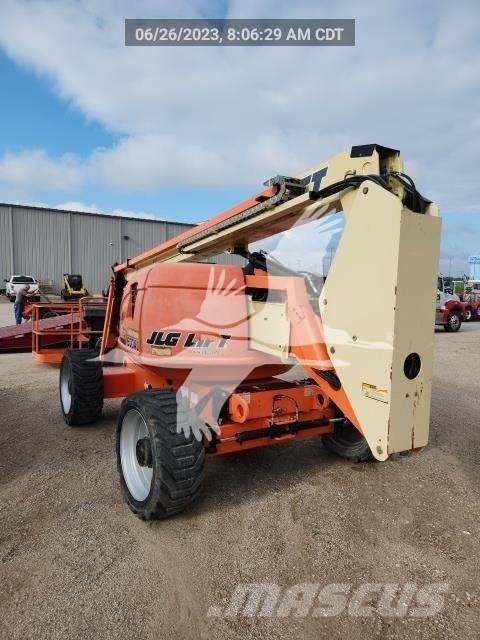 JLG 600AJ Plataforma de trabajo articulada