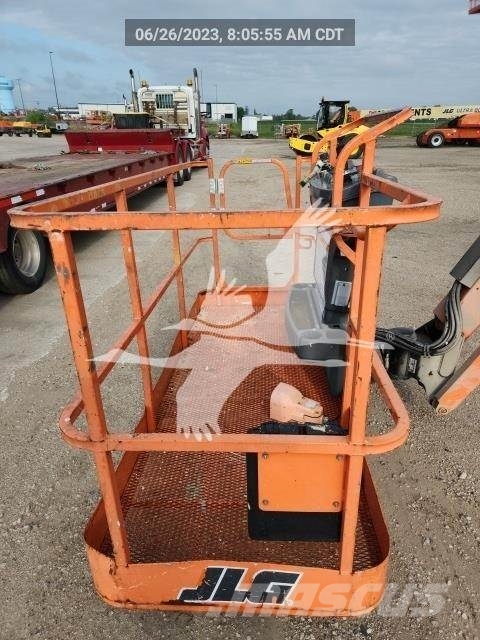 JLG 600AJ Plataforma de trabajo articulada