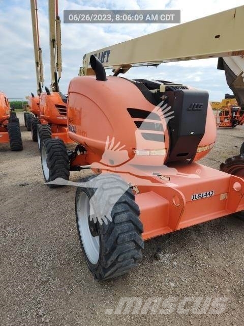 JLG 600AJ Plataforma de trabajo articulada