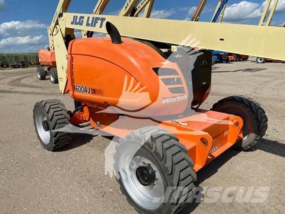 JLG 600AJ 관절형 전동이동 리프트