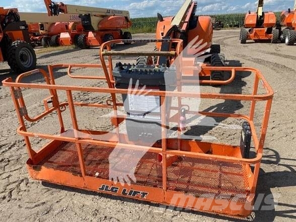 JLG 600AJ 관절형 전동이동 리프트