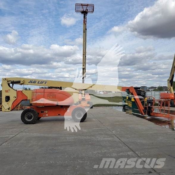 JLG 800AJ Articulated boom lifts