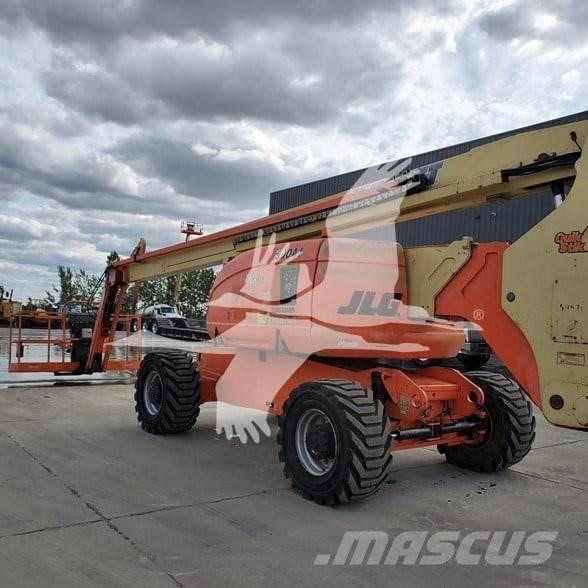 JLG 800AJ Articulated boom lifts