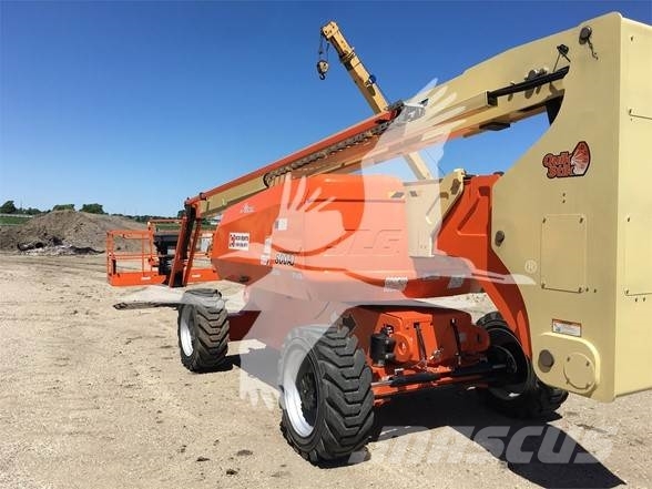JLG 800AJ Kuukulkijat