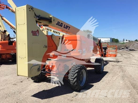 JLG 800AJ Kuukulkijat