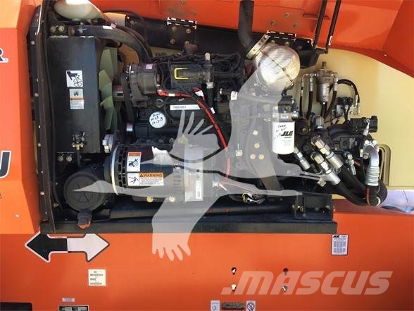 JLG 800AJ Kuukulkijat