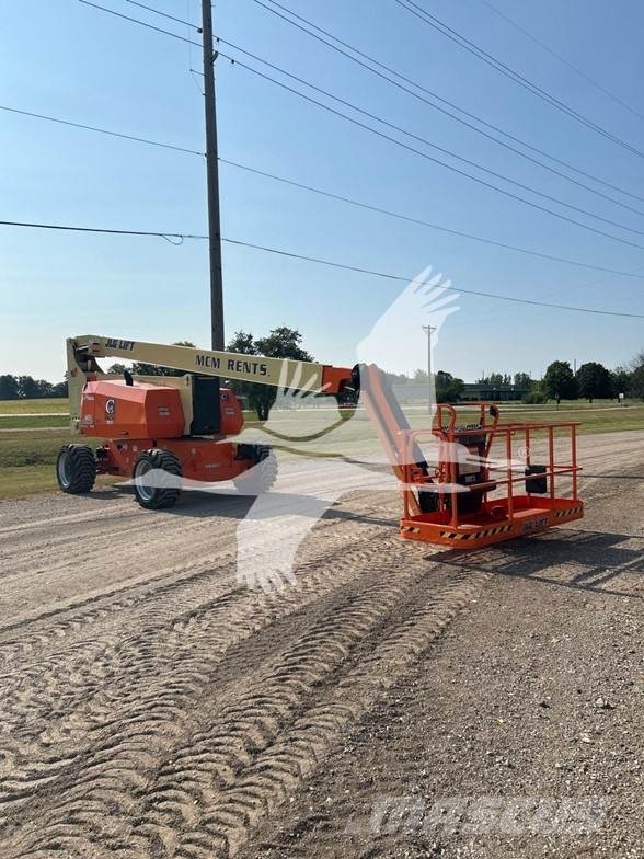 JLG 800AJ Articulated boom lifts