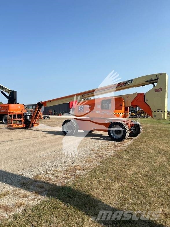 JLG 800AJ Articulated boom lifts