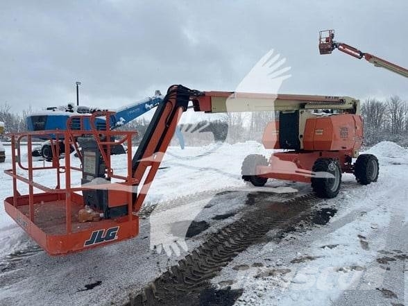 JLG 800AJ Kuukulkijat