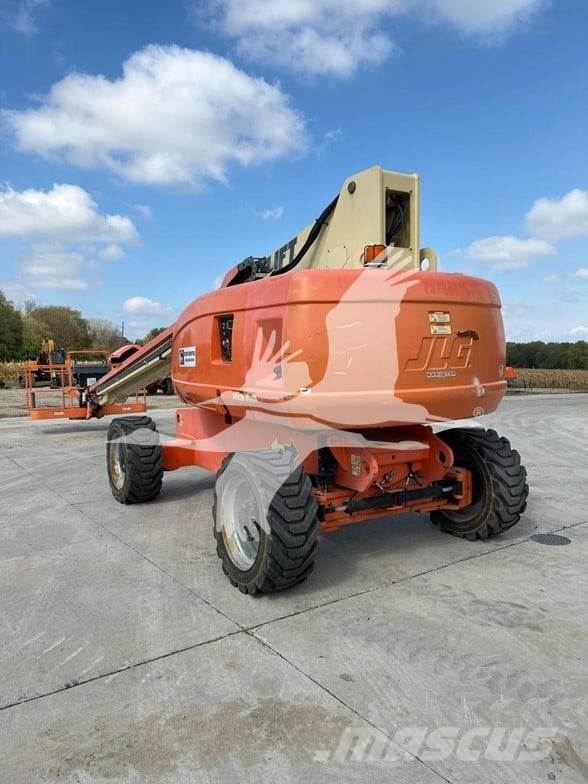 JLG 800S Teleskooppipuominostimet