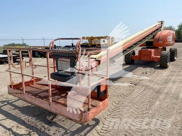 JLG 800S Teleskooppipuominostimet