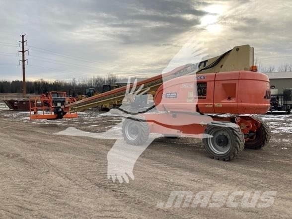 JLG 800S Teleskooppipuominostimet