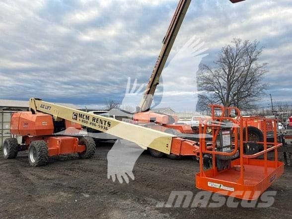JLG 800S Teleskooppipuominostimet