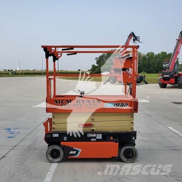 JLG ES1932 剪叉式升降机
