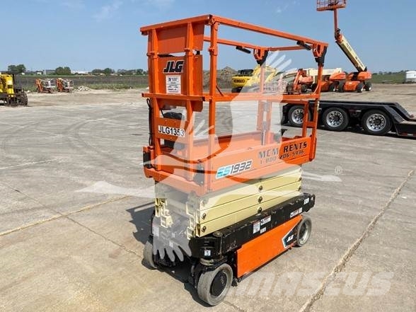 JLG ES1932 剪叉式升降机