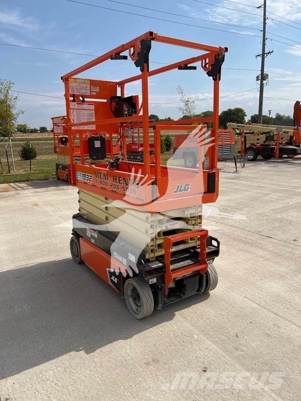JLG ES1932 剪叉式升降机