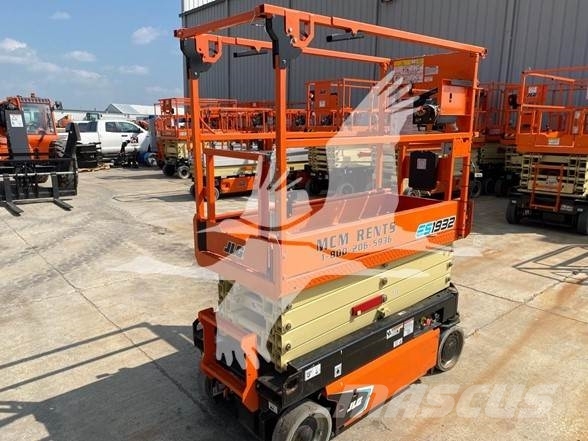 JLG ES1932 剪叉式升降机