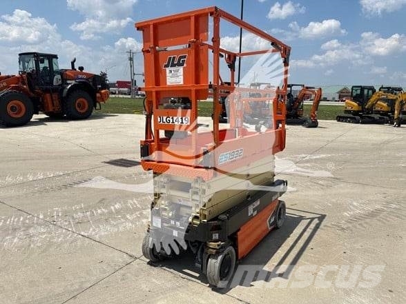 JLG ES1932 剪叉式升降机