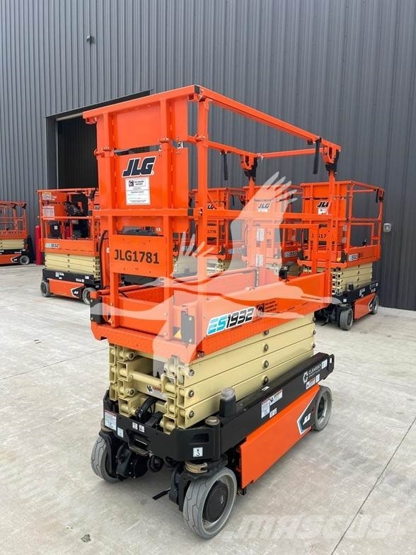 JLG ES1932 剪叉式升降机