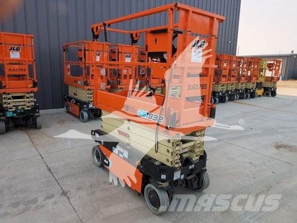JLG ES1932 剪叉式升降机