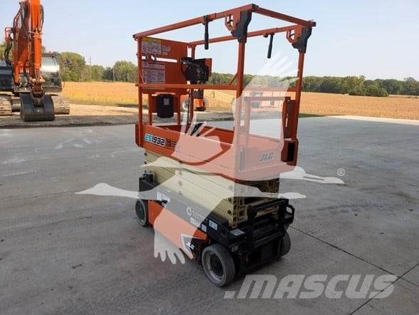 JLG ES1932 剪叉式升降机