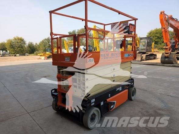 JLG ES3246 剪叉式升降机