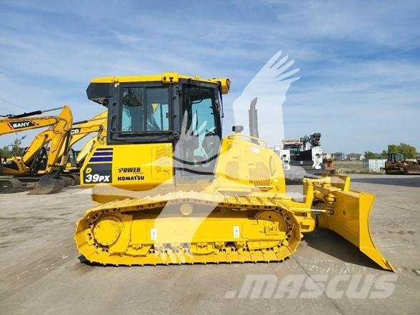Komatsu D39PX-24 Crawler dozers