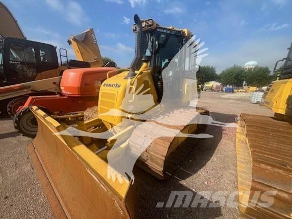 Komatsu D39PX-24 Crawler dozers